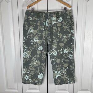 Y2K Gloria Vanderbilt Ripstop Floral Capri Pants Women’s 14 Green Utility Sporty